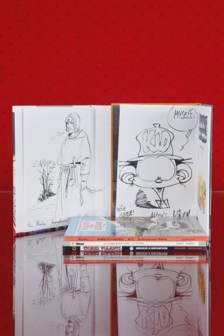 5 albums dédicacés
