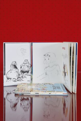 4 albums dédicacés