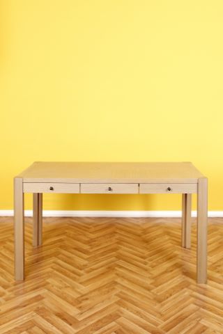 Bureau plat