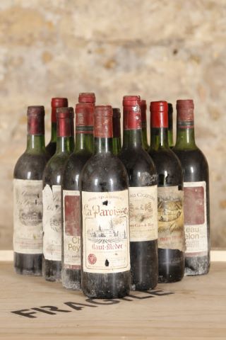Ensemble de 12 bouteilles comprenant :