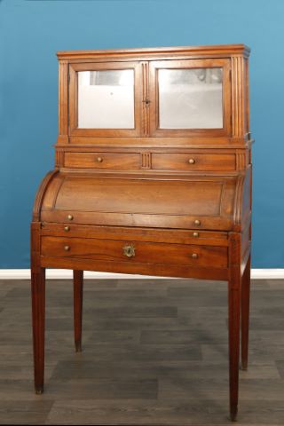 Bureau de dame à cylindre formant bonheur du jour