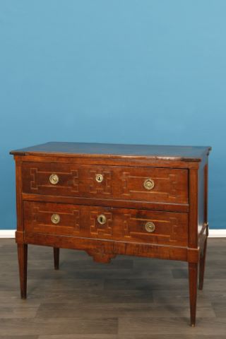 Commode rustique rectangulaire
