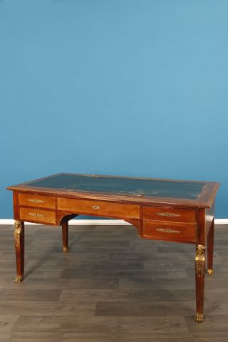Bureau plat à tirettes