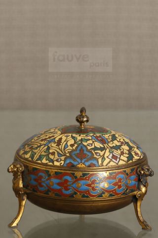 Ferdinand Barbedienne (1810-1892) Boîte couverte