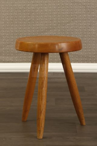 Tabouret tripode