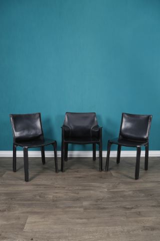 1 fauteuil 413 + 2 chaises 412 dits CAB