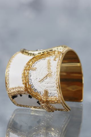 Bracelet manchette modèle “Montre”