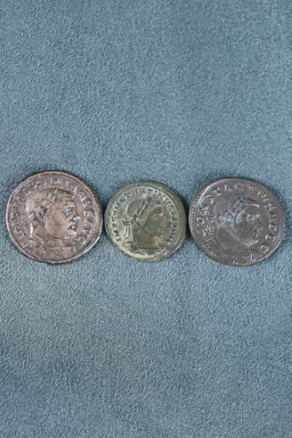 Lot de 3 Follis de l’atelier de Trèves