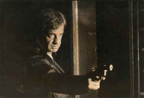 13 tirages photographiques argentiques représentant Jean-Paul Belmondo et Pierre Mondy