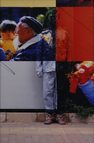 Liu Bolin (1973) d’après N°50 of Hiding in the...