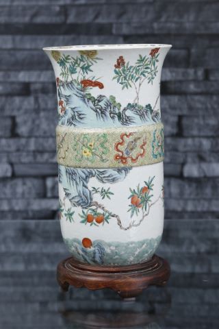 Vase tronconique à col évasé
