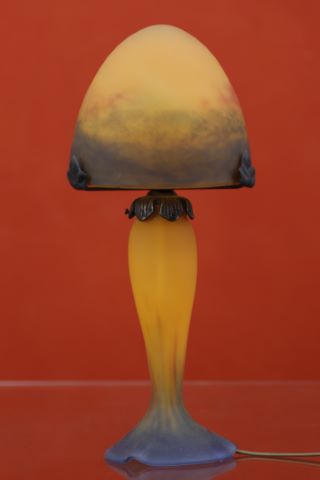 Lampe de table ogive