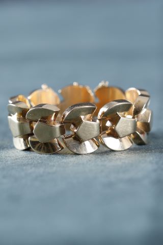 Important bracelet 