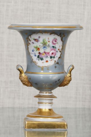 Porcelaine de Paris Vase