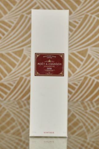 Moet & Chandon, Champagne rosé,Vintage Brut 1...