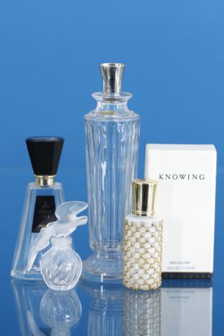 Ensemble de 5 flacons de parfum