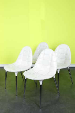 4 chaises modèle Caprice