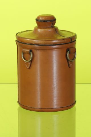 Pot à tabac