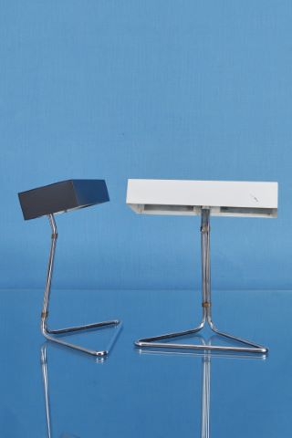 2 lampes de bureau