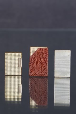 3 briquets