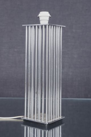 Pied de lampe cage