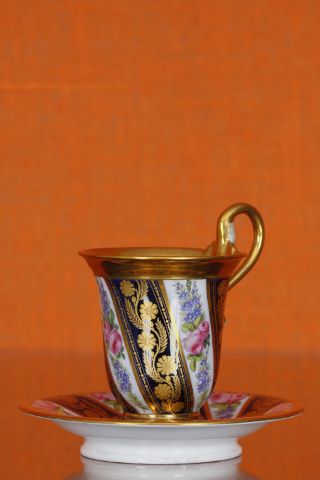 Tasse et sous-tasse