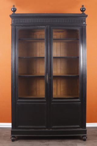 Meuble bibliothèque à 2 portes vitrées