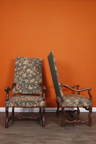 2 fauteuils à haut dossier