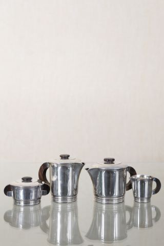 Service à thé-café comprenant :