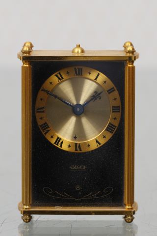 Pendulette de voyage dans son écrin