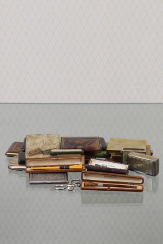 Ensemble de fumeur comprenant :