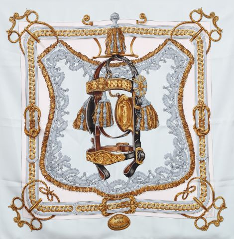 Carré, modèle Bride de cour