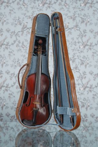 Violon, 2 archets et accessoires