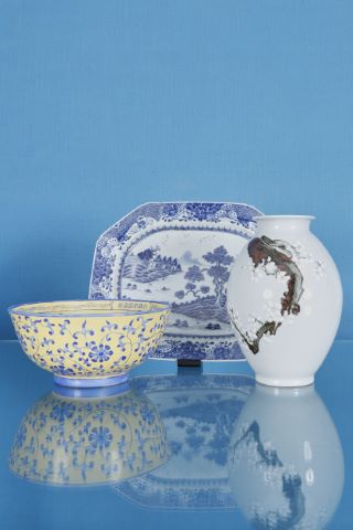3 objets en porcelaine