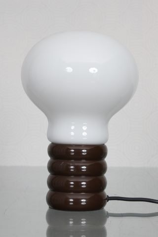 Lampe de table Bulb
