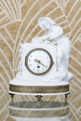 Manufacture Samson Pendule Jeune fille au nid...