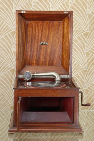 Gramophone