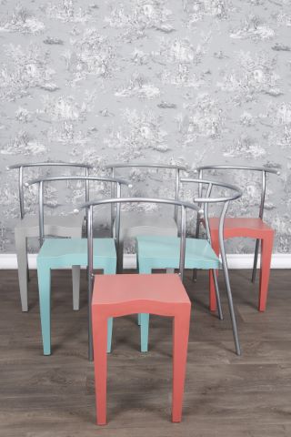 6 chaises modèle Dr Glob