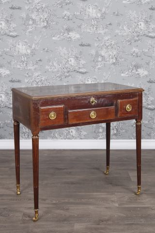 Table coiffeuse