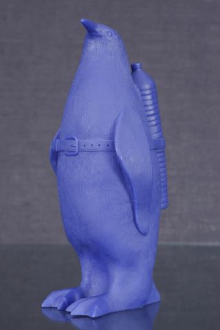 William Sweetlove (né en 1949) Blue Cloned...