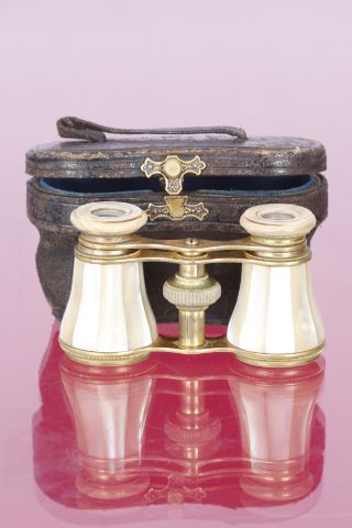 Paire de jumelles de théâtre