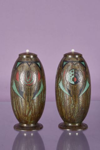 Paire de pots couverts Art déco