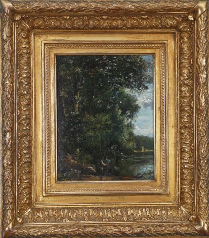 Homme en bord de rivière