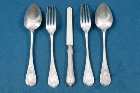 Partie de ménagère dépareillée