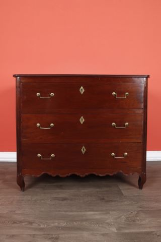 Commode dite “de port”