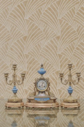 Garniture de cheminée