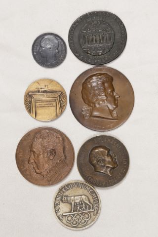 Ensemble de 7 médailles