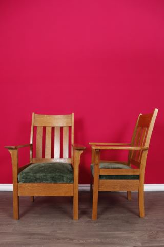 Dans le goût de Serrurier-Bovy Paire de fauteuils