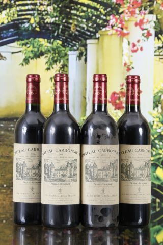 Château Carbonnieux, Pessac-Léognan 4 bouteilles