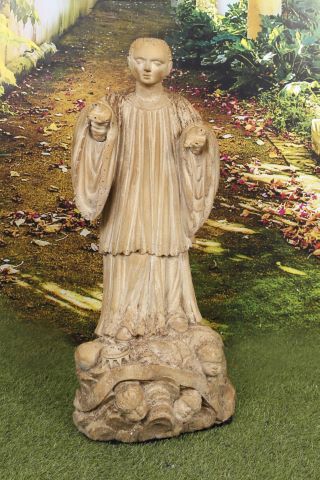 Saint en pied